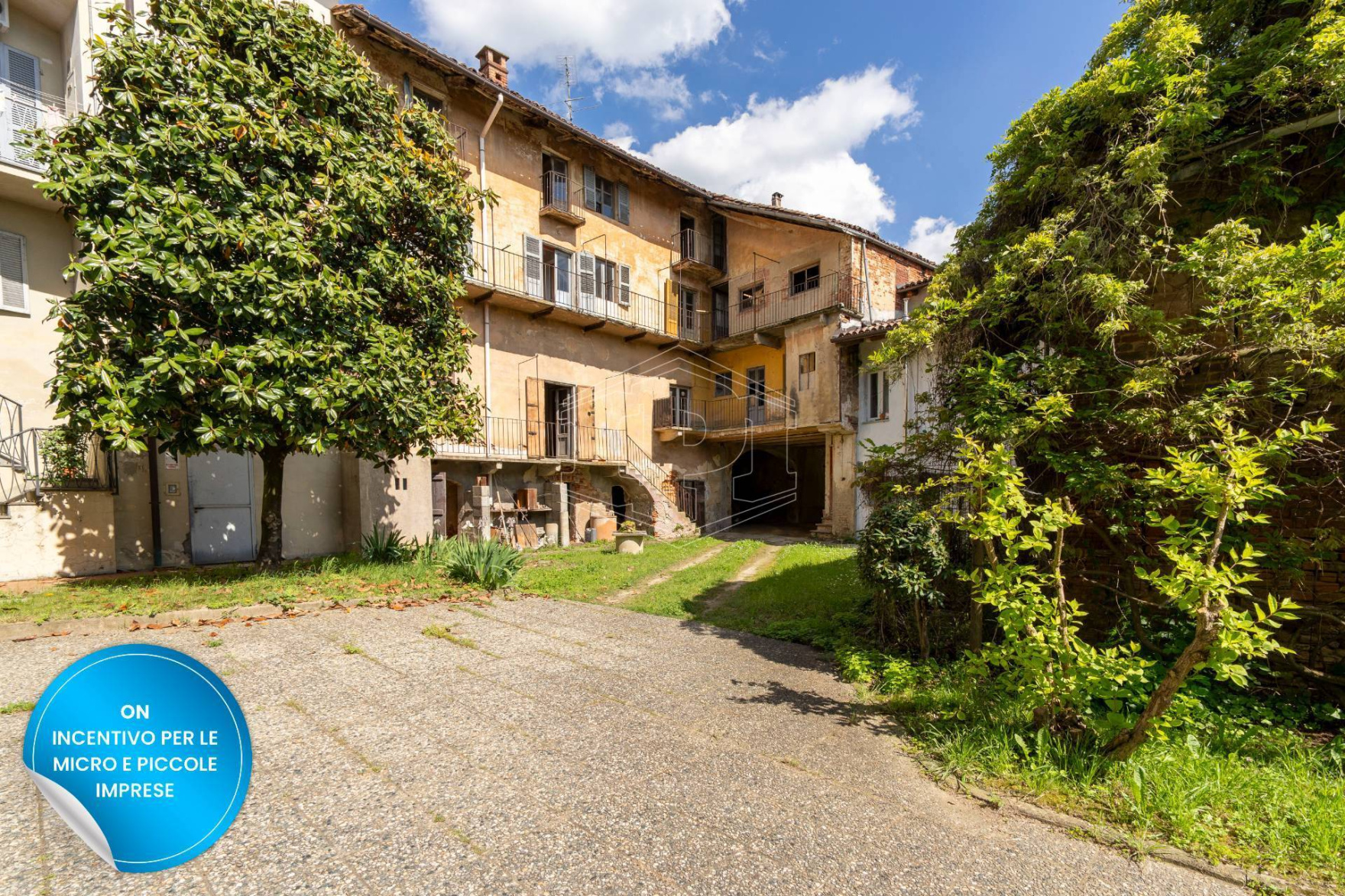 Cascinale in Via Umberto I, Castelnuovo Don Bosco (AT)