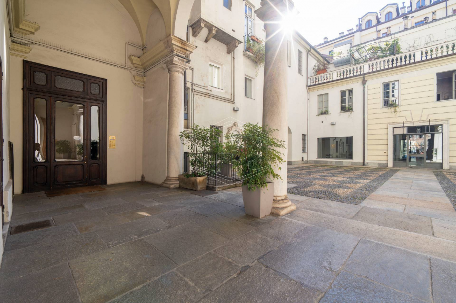 Bilocale a reddito in Piazza Castello (TO)