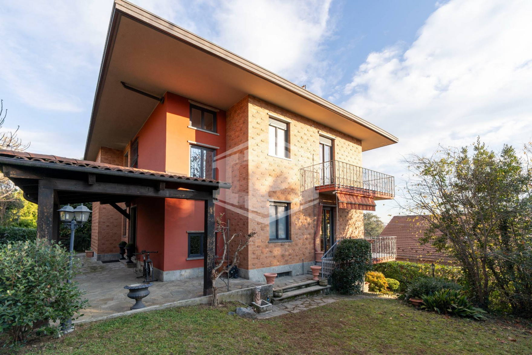 Villa con terreno in Via Bessaneisa, Rivoli