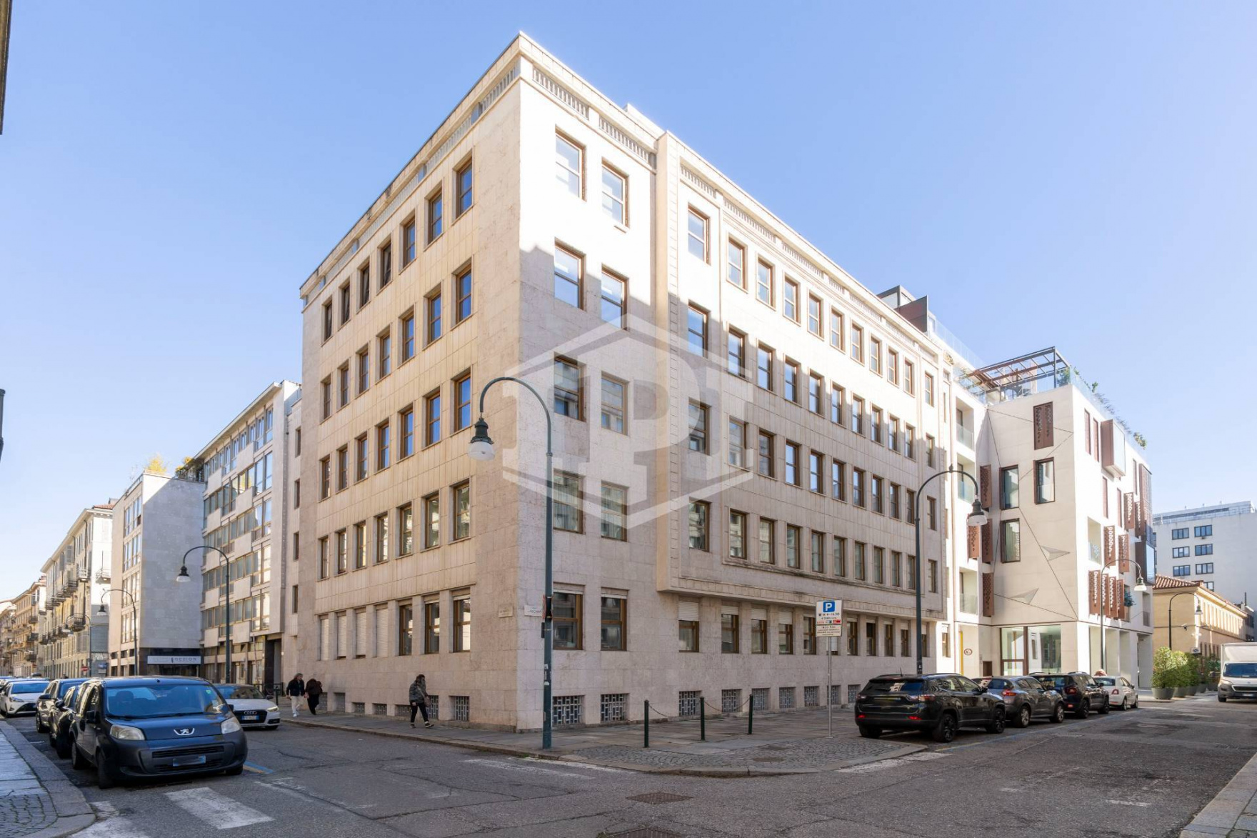 Sei appartamenti in Via San Francesco d'Assisi (TO)