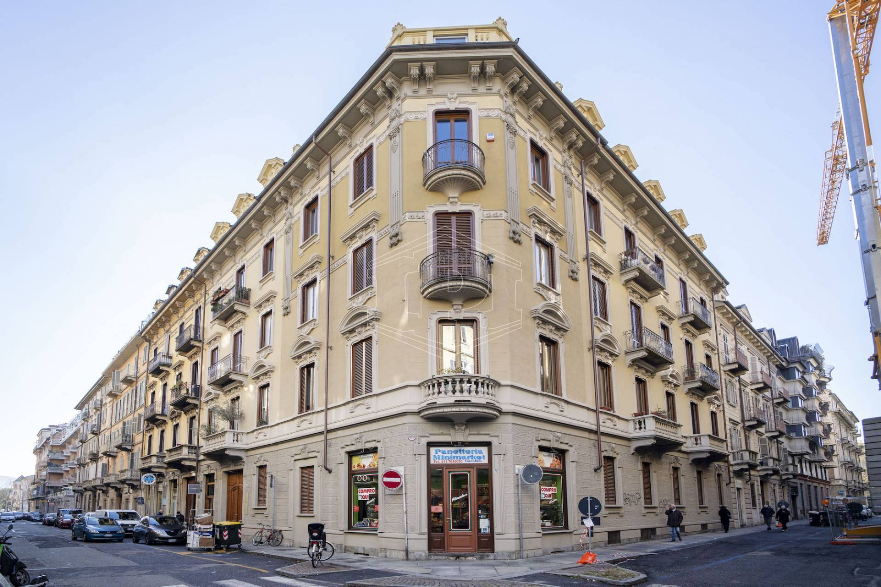 Locale commerciale in Via Magenta 57 - Torino