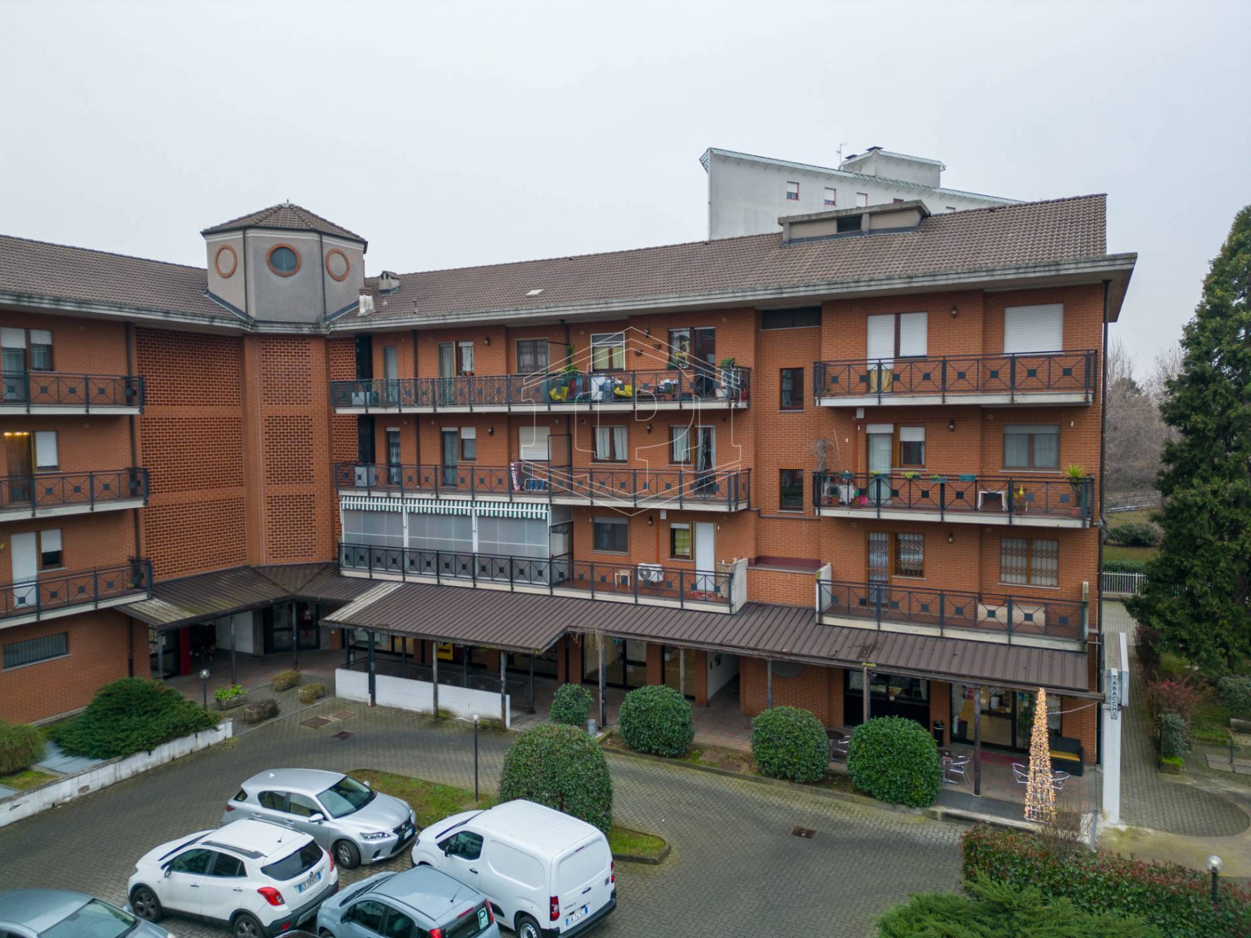 Piastra commerciale in Via Riesi, 6 - Orbassano (TO)