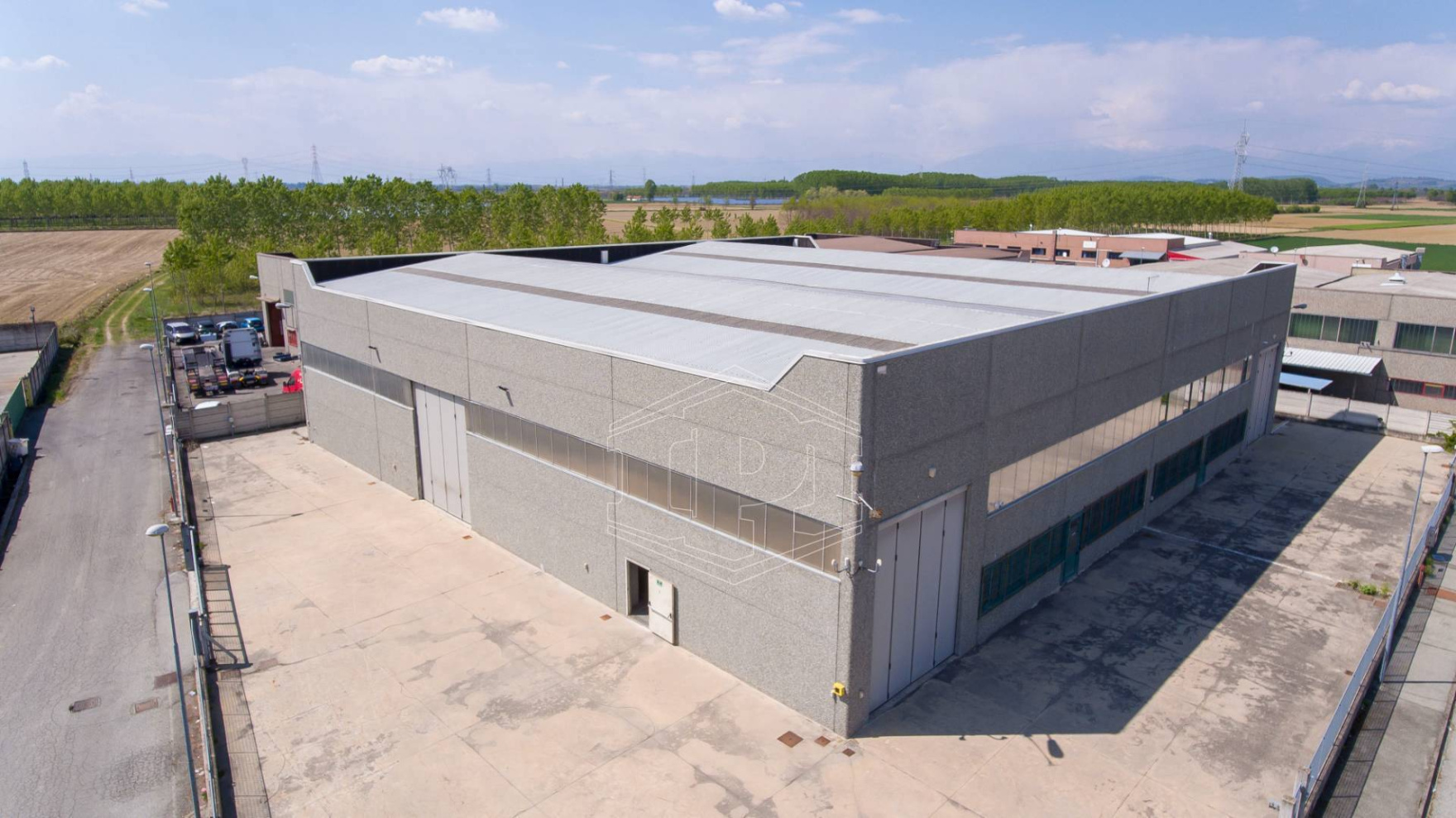 Capannone in Via Carpi 44 -.Rondissone (TO)