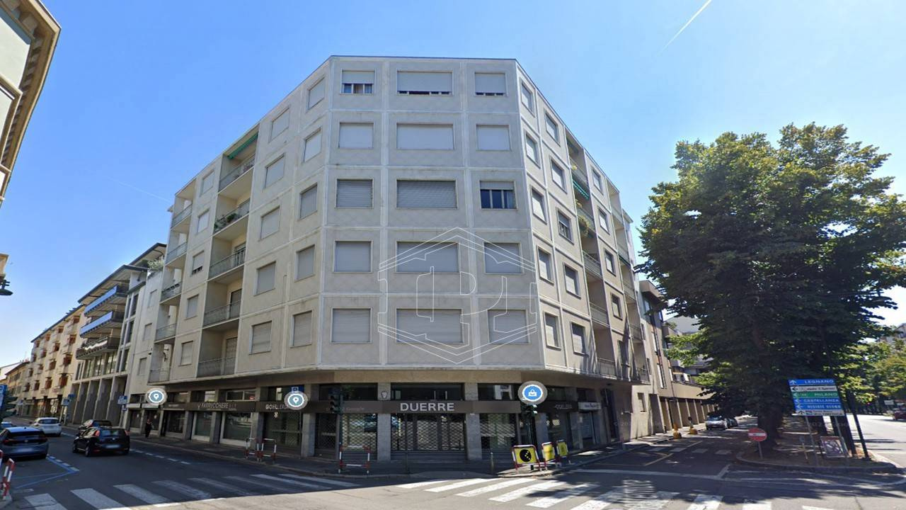 Ufficio in Viale Cadorna 1 - Busto Arsizio (VA)