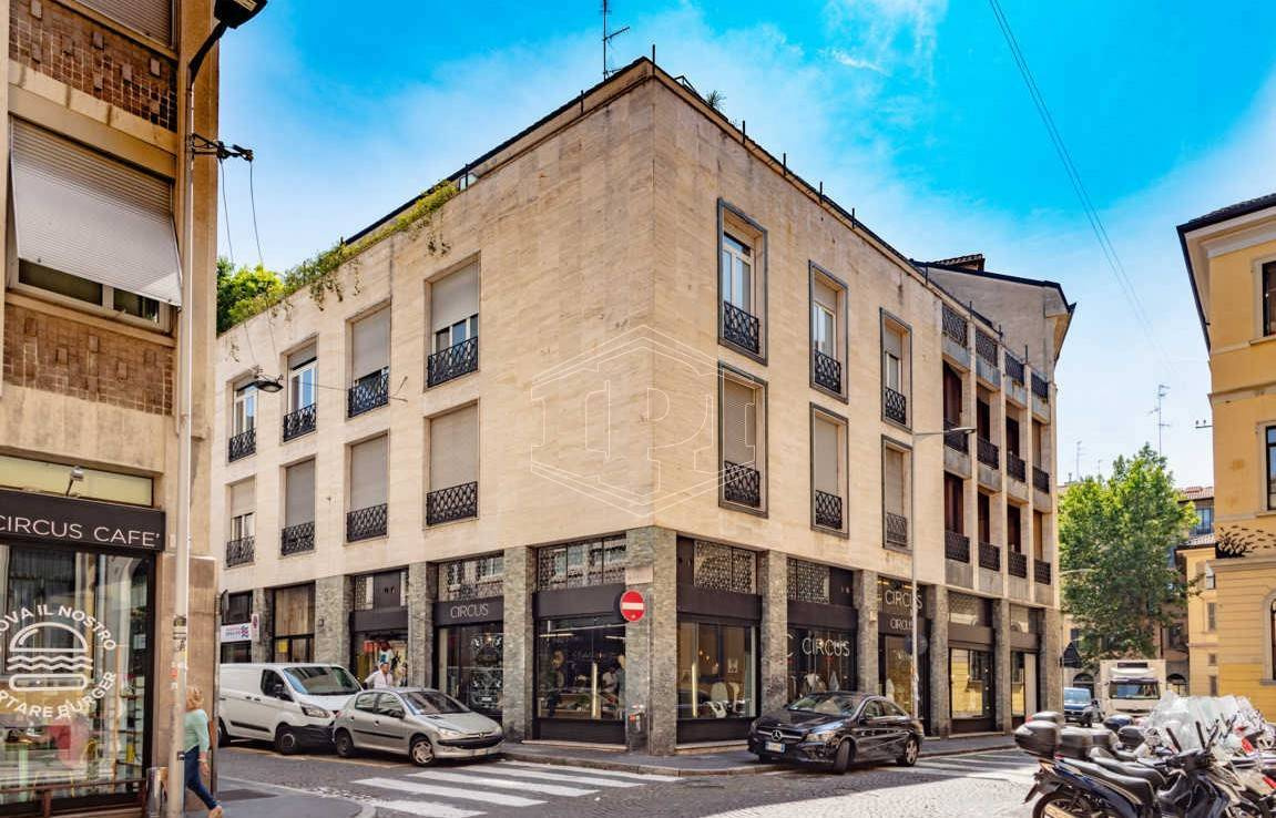 Negozio in Via Medici 15 - Milano (MI)