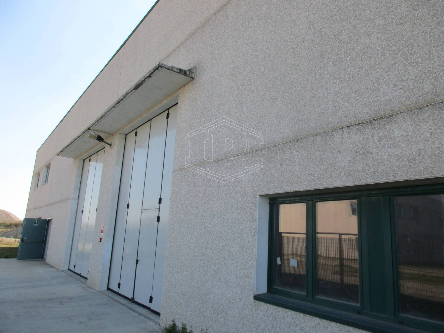 Capannone industriale in Via Necchi 8-10 - Vellezzo Bellini (PV)