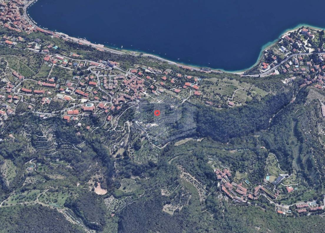 Terreno agricolo in Toscolano-Maderno (BS) Fraz. Maclino