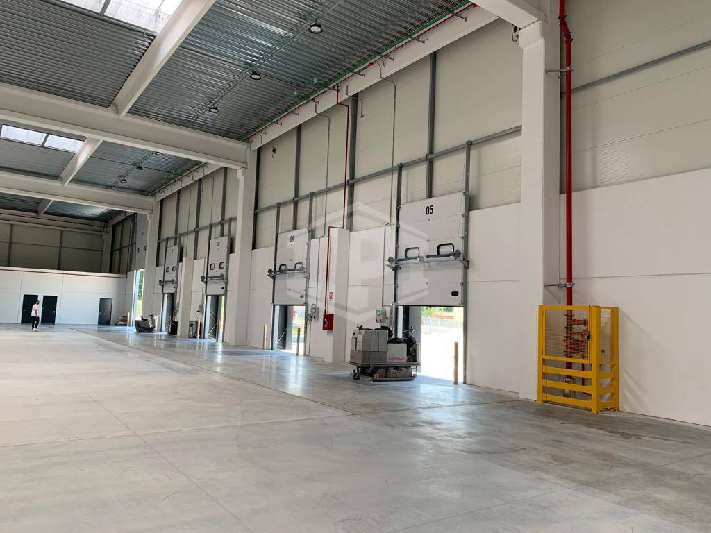Capannone industriale in Via del Commercio 9 - Castel San Giovanni (PC)