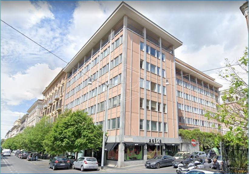 Ufficio in Via Abruzzi - Roma (RM)
