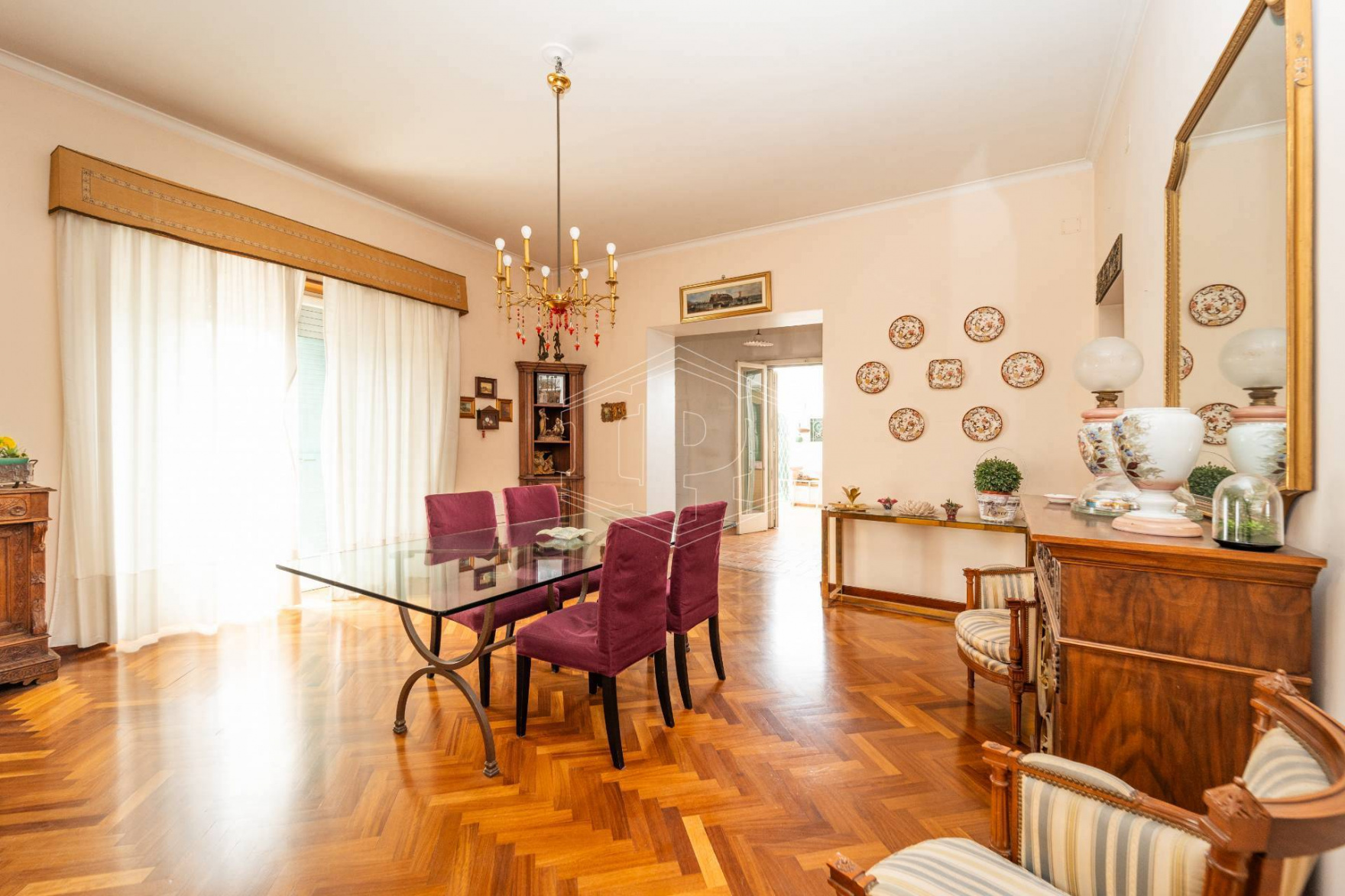 Soluzione Semi-indipendente in Via Miano 121, Napoli (NA)