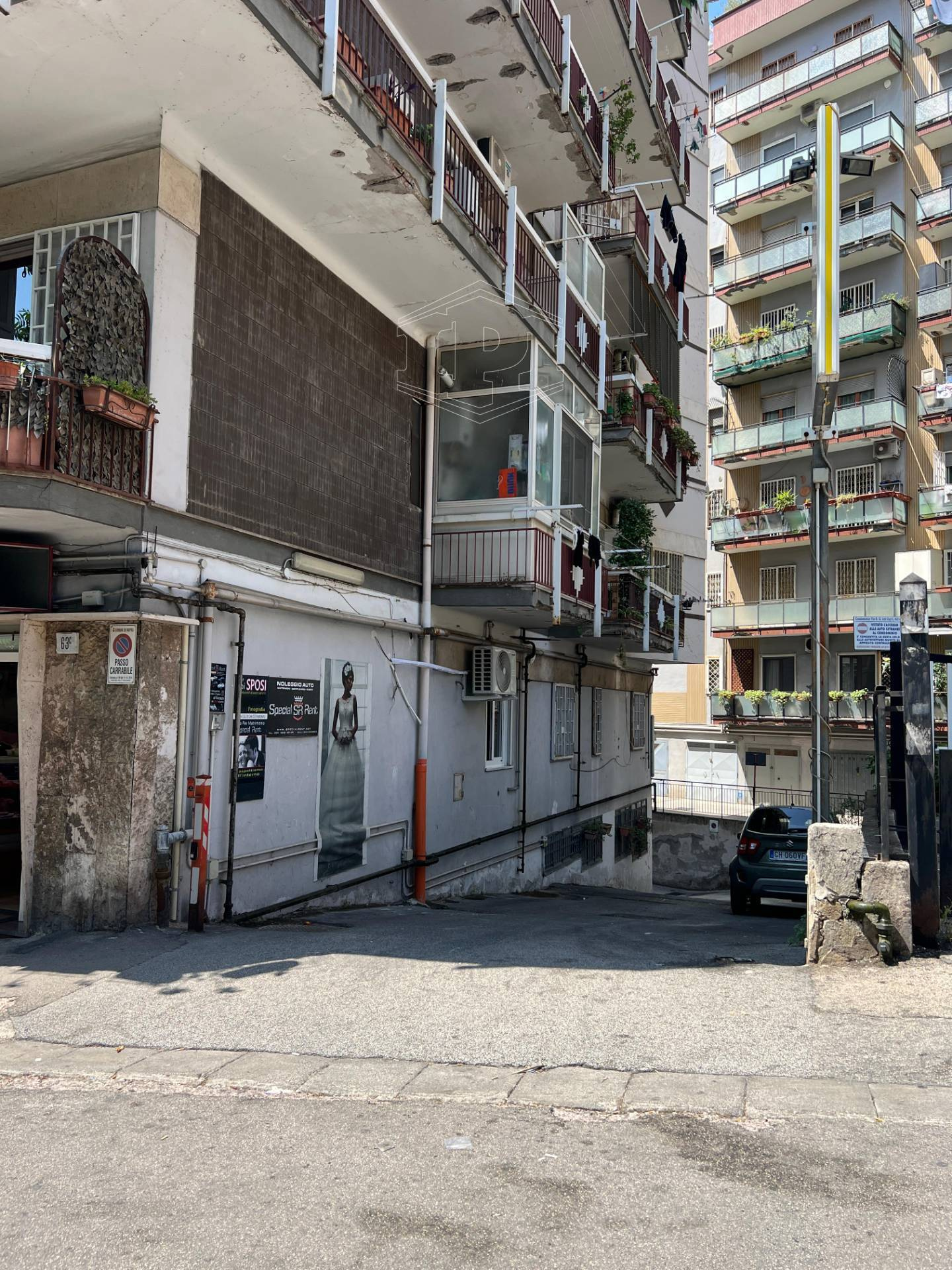 Locale in Via San Giacomo dei Capri 63, Napoli (NA)