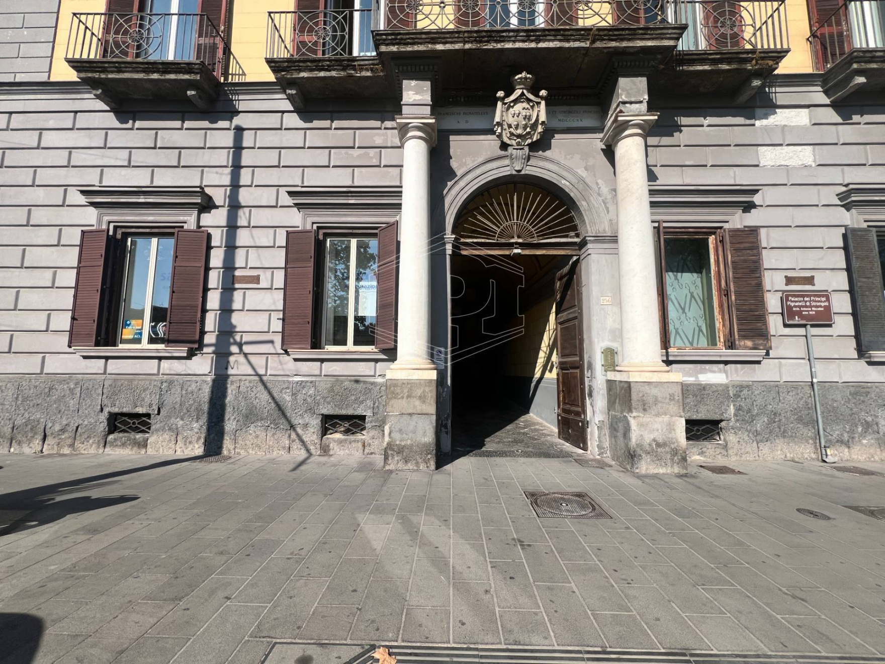 Ampio ufficio in Riviera di Chiaia 256, Napoli (NA)