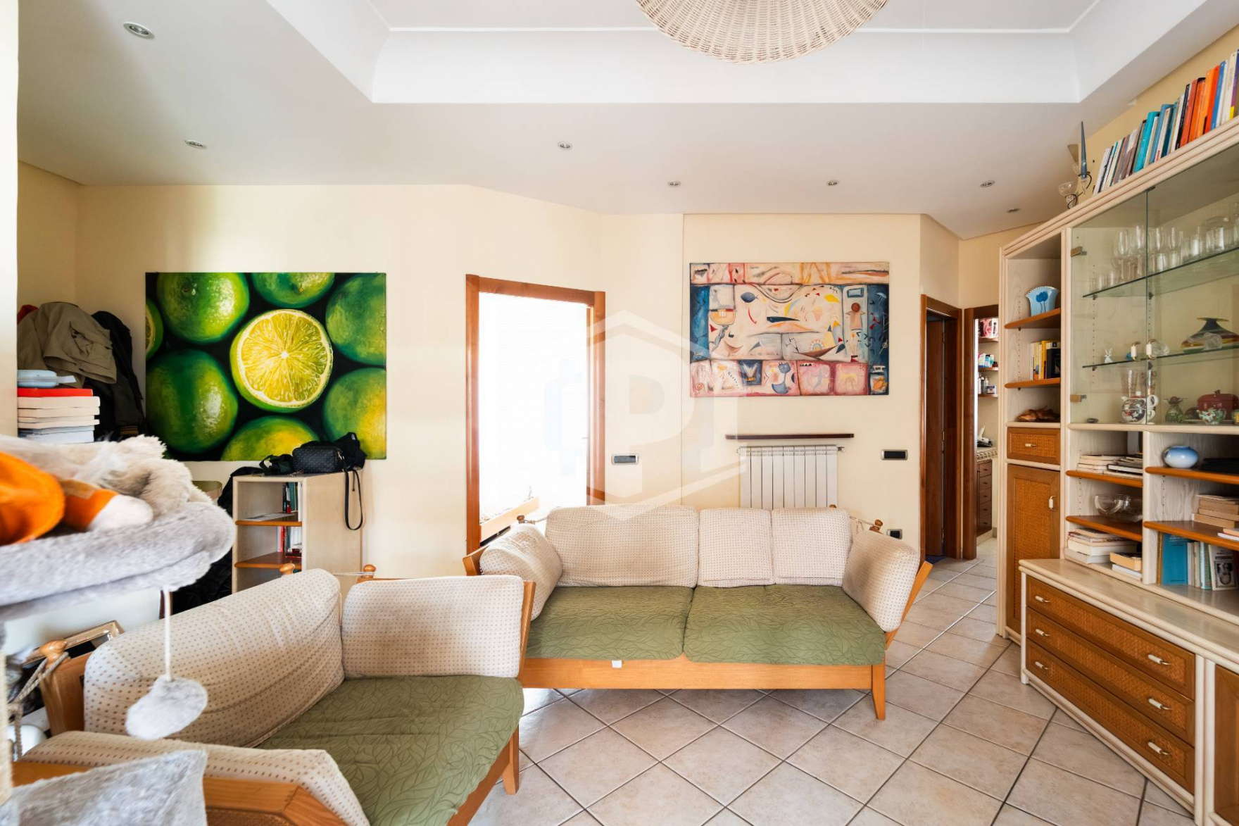 Quadrilocale con terrazzo in Via D. Carafa 58, Napoli (NA)