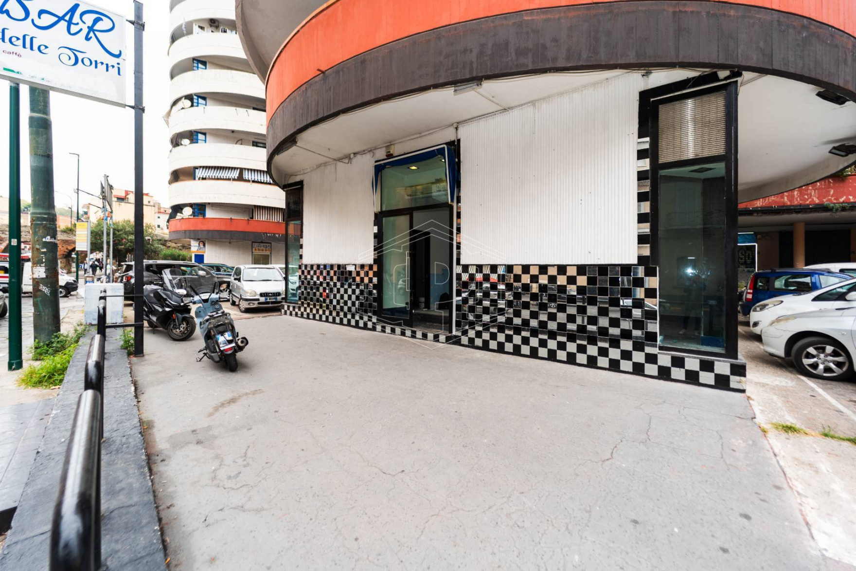 Locale in Via Nicola Nicolini 68, Napoli (NA)