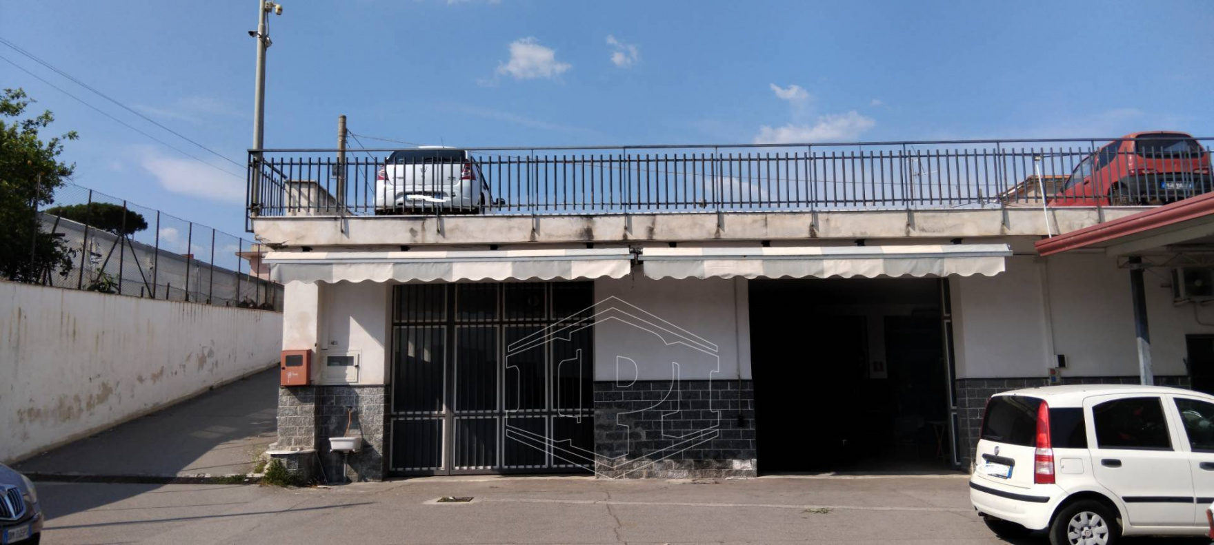 Ampio locale/deposito in Via Nazionale 199, Torre del Greco (NA)