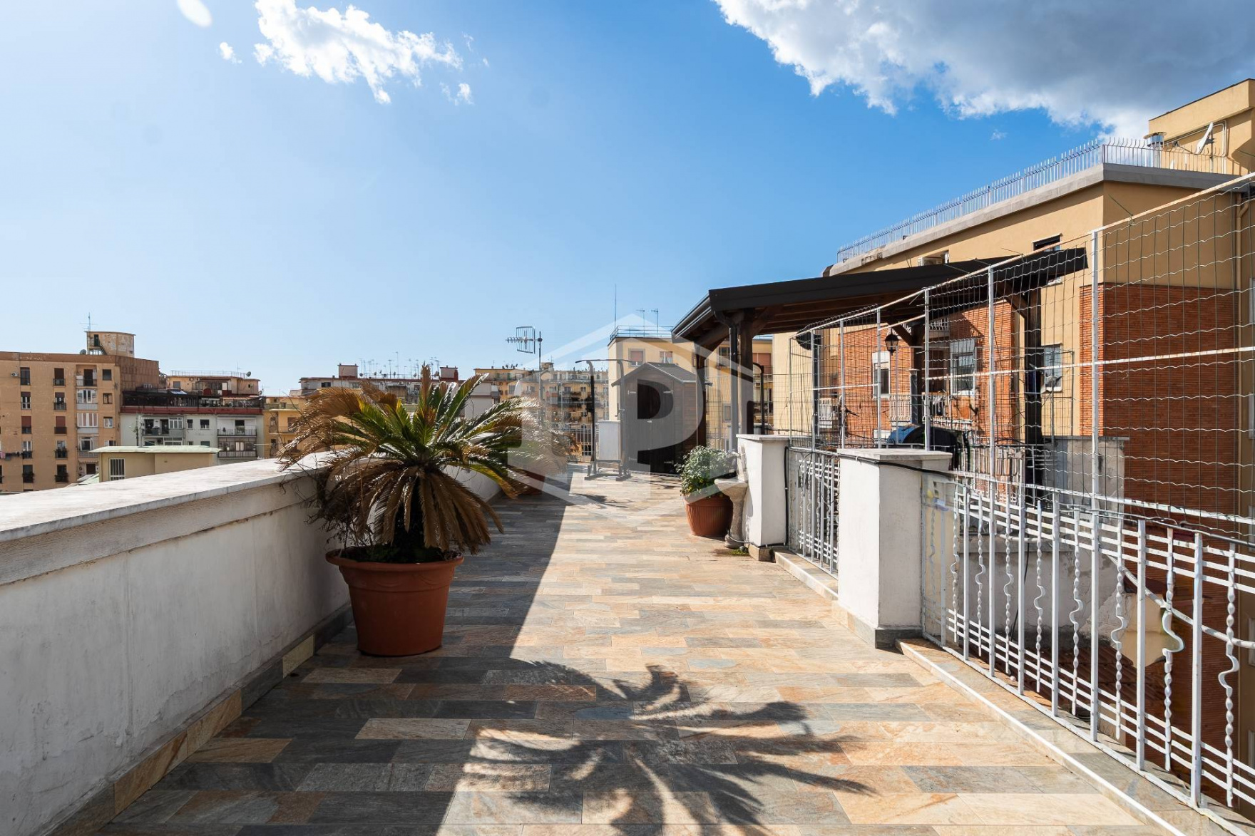 Quadrilocale in Via Mariano D'Amelio 42, Napoli (NA)