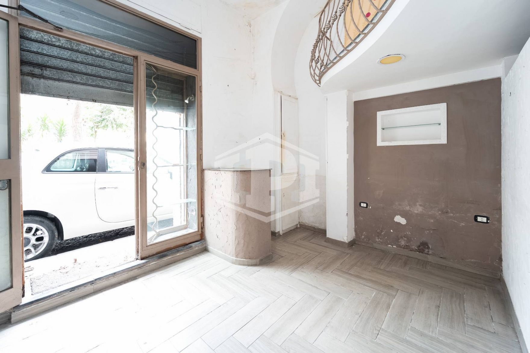 Locale in Piazza Santa Maria della Fede 7, Napoli (NA)