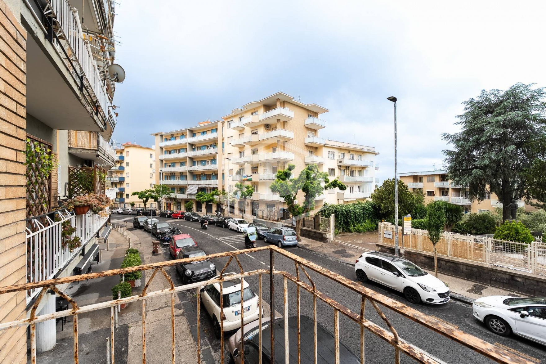 Trilocale in Via Domenico Fontana 150, Napoli (NA)