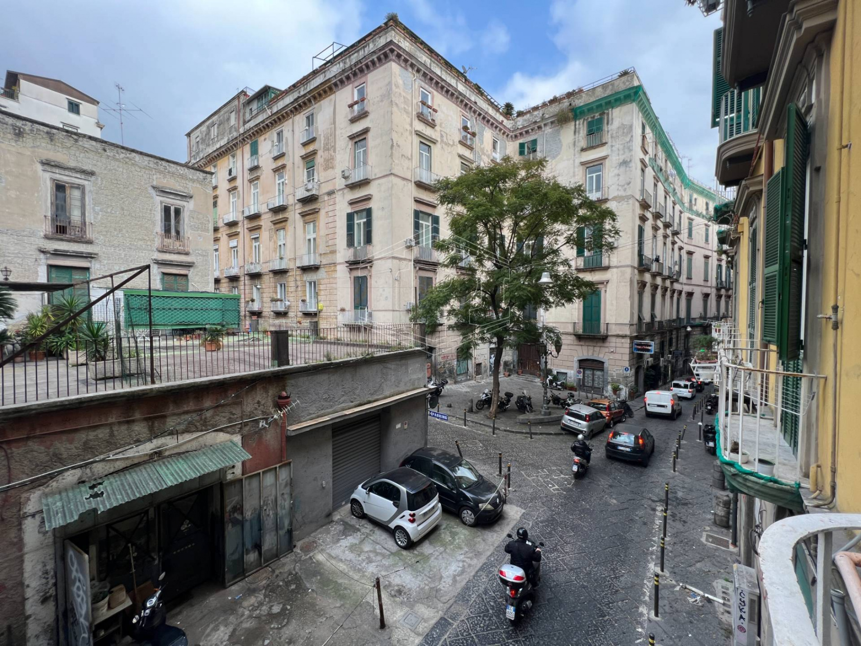 Ampio Bilocale in Via dei Pellegrini 11, Napoli (NA)