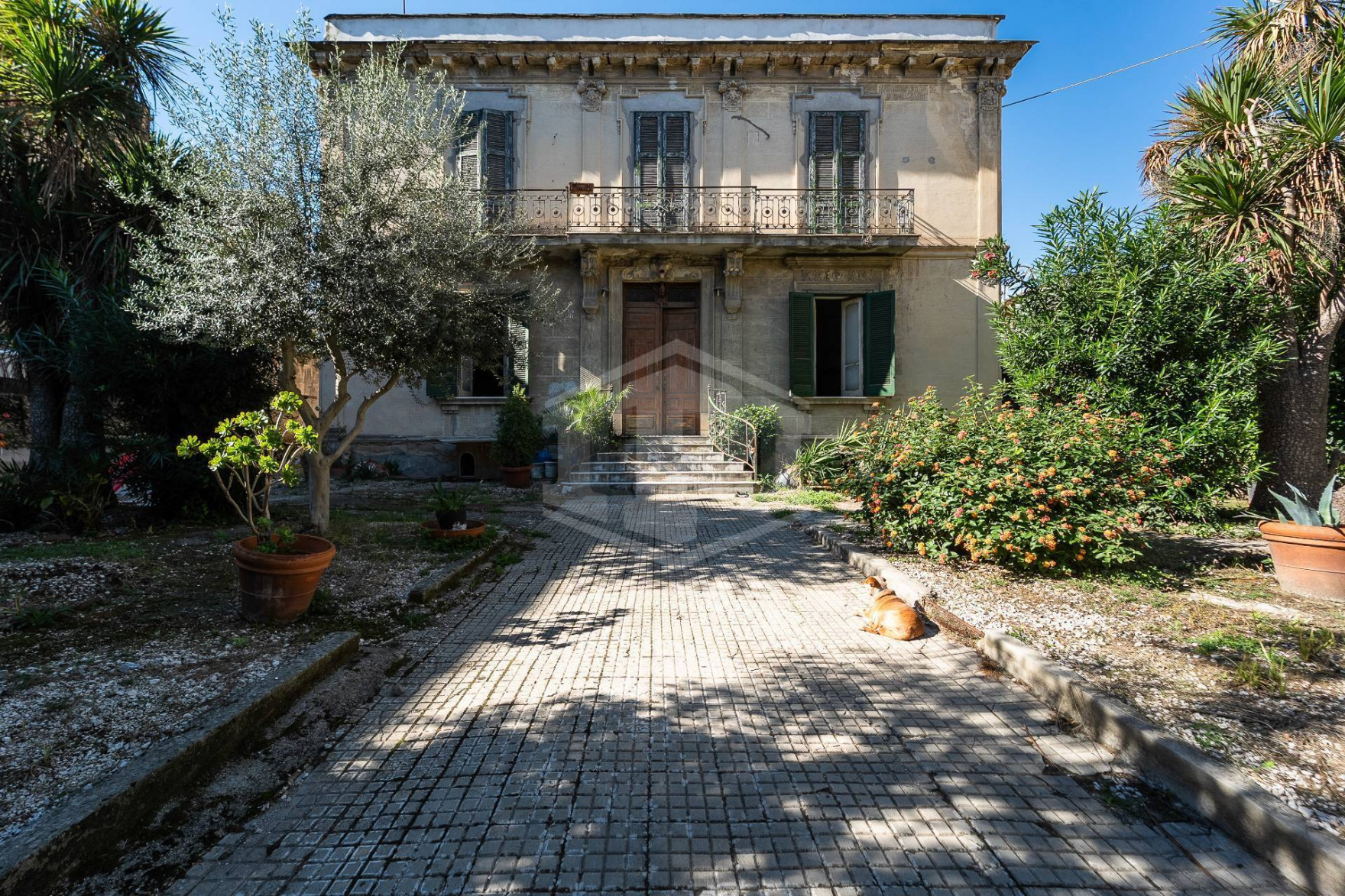 Villa con giardino in Corso Cesare Battisti 100, Cardito (NA)
