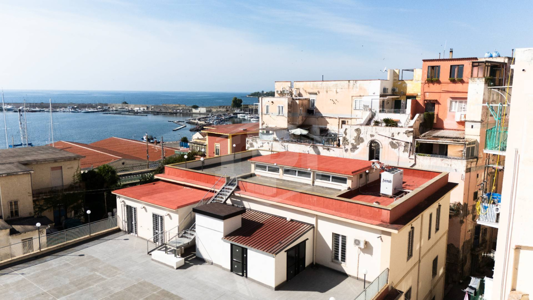 Edificio Cielo-Terra in Via dei Molini Idraulici 8, Torre Annunziata (NA)