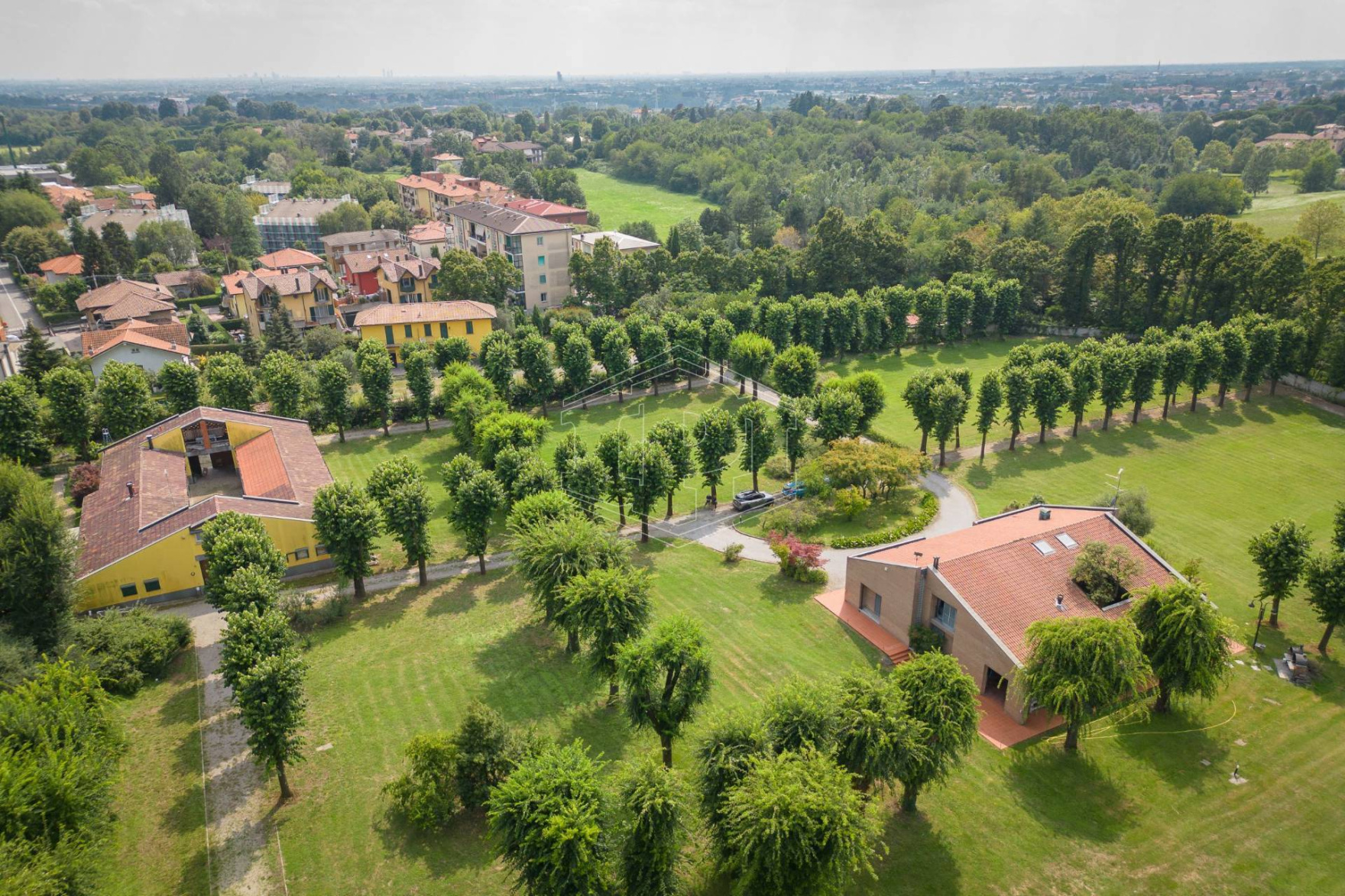 Complesso immobiliare, Besana Brianza (MB)
