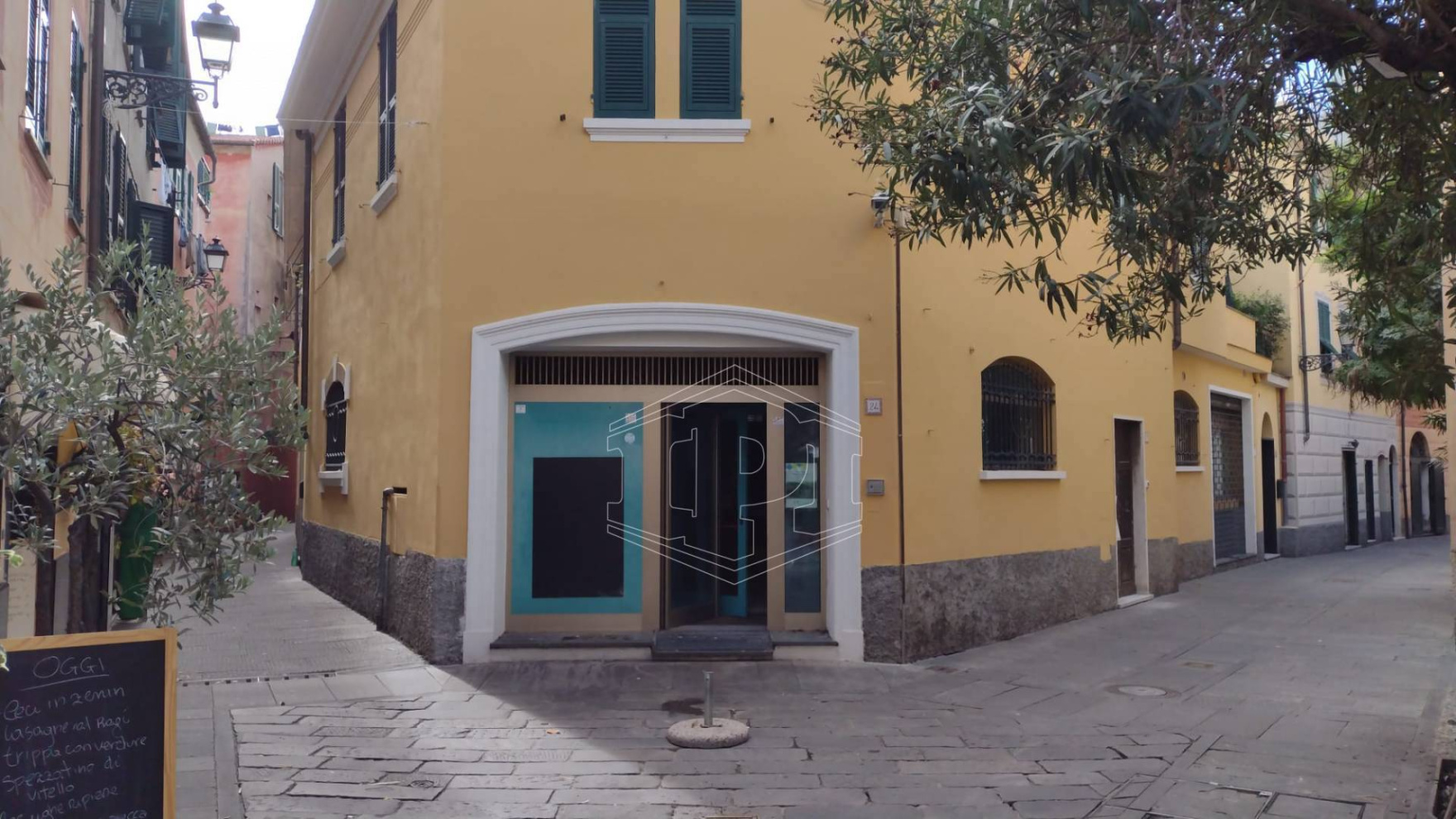 Locale commerciale, Vico del Pozzo, Rapallo (GE)