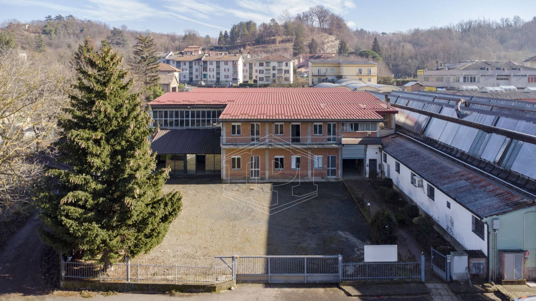 Edificio, Strada Novi, Ovada (AL)