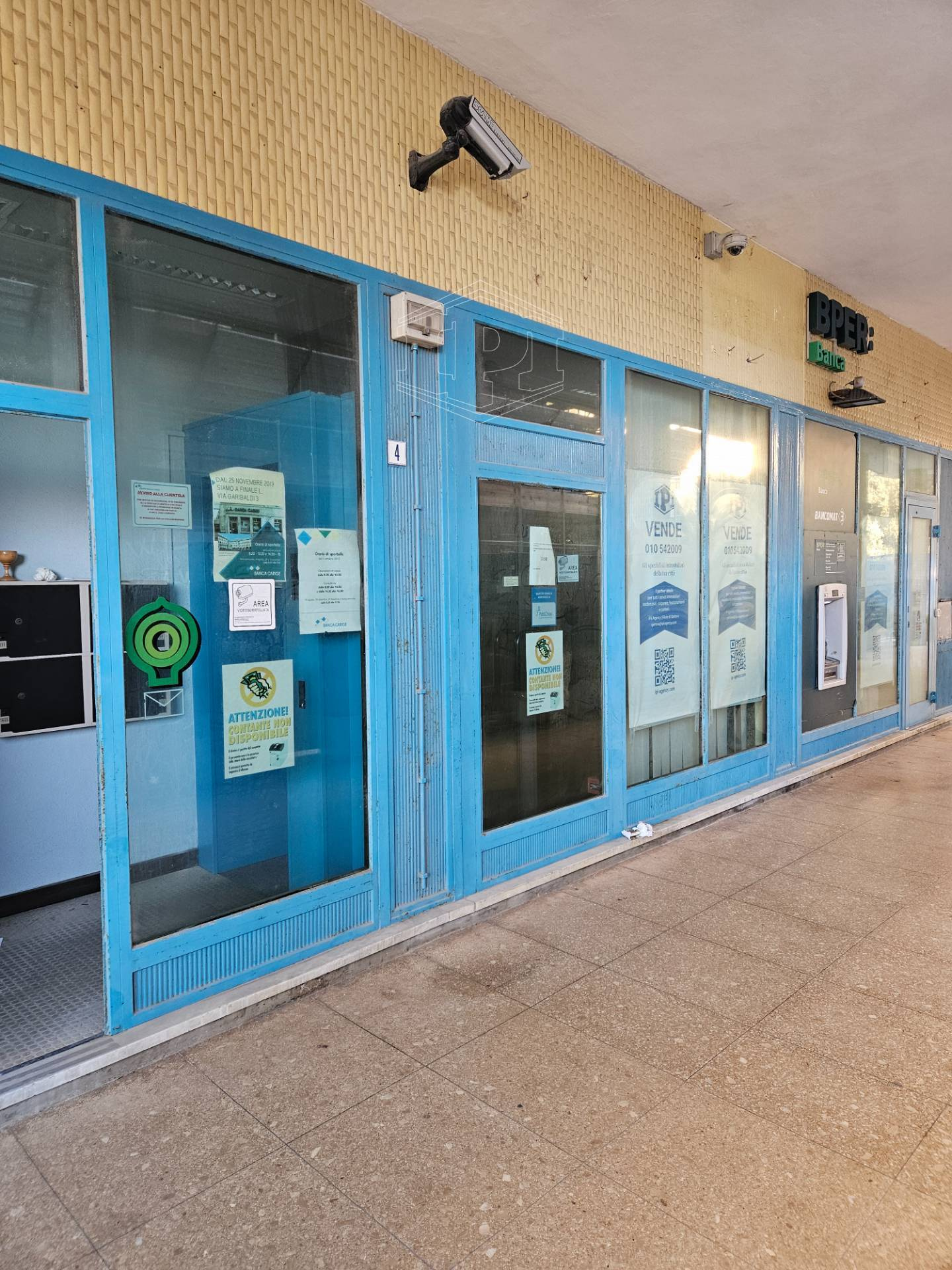 Locale Commerciale, Piazza del Sole, Varigotti (SV)