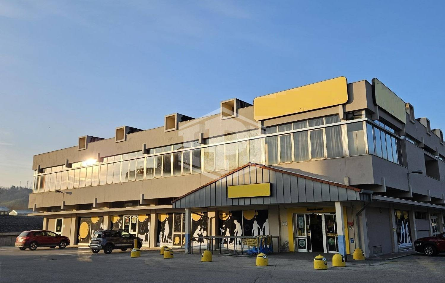 Edificio commerciale, Strada Novi, Ovada (AL)