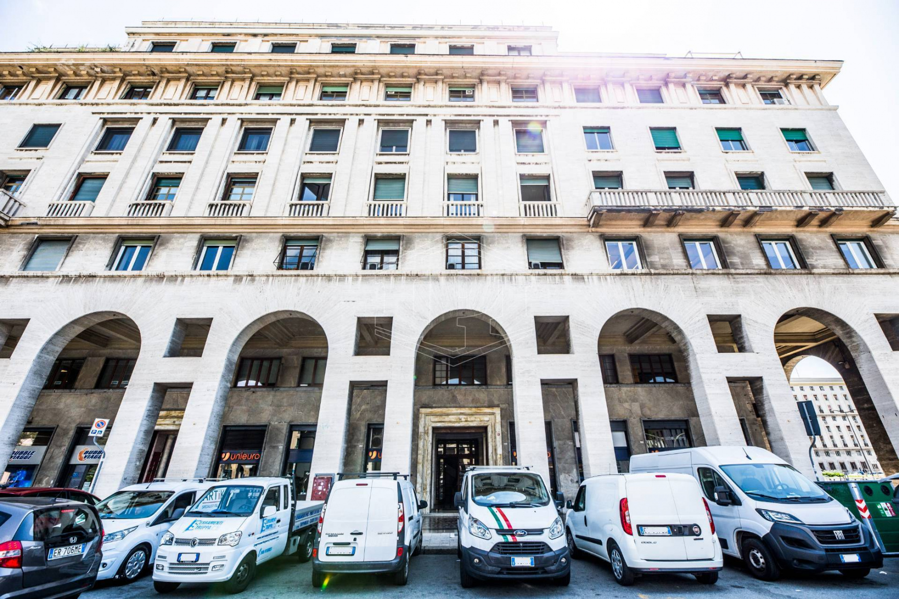 Ufficio, Piazza della Vittoria, Genova (GE)