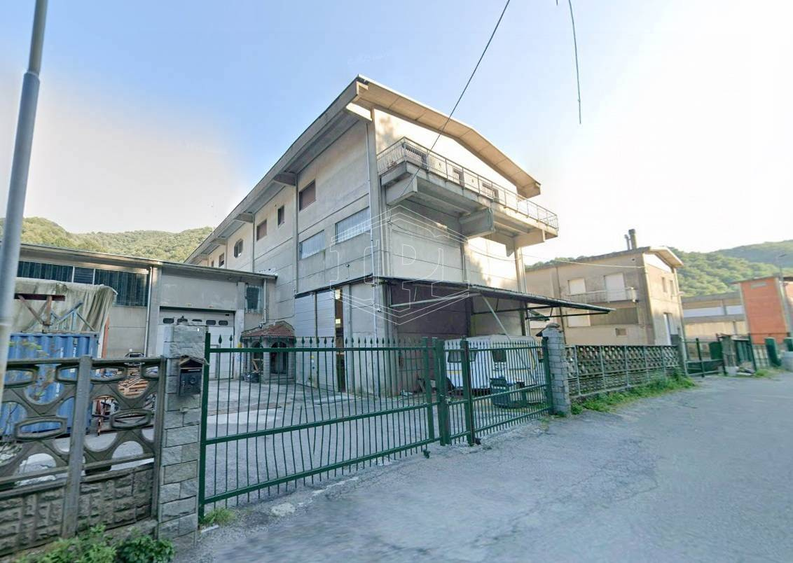 Capannone, Via Valle Stura, Masone (GE)