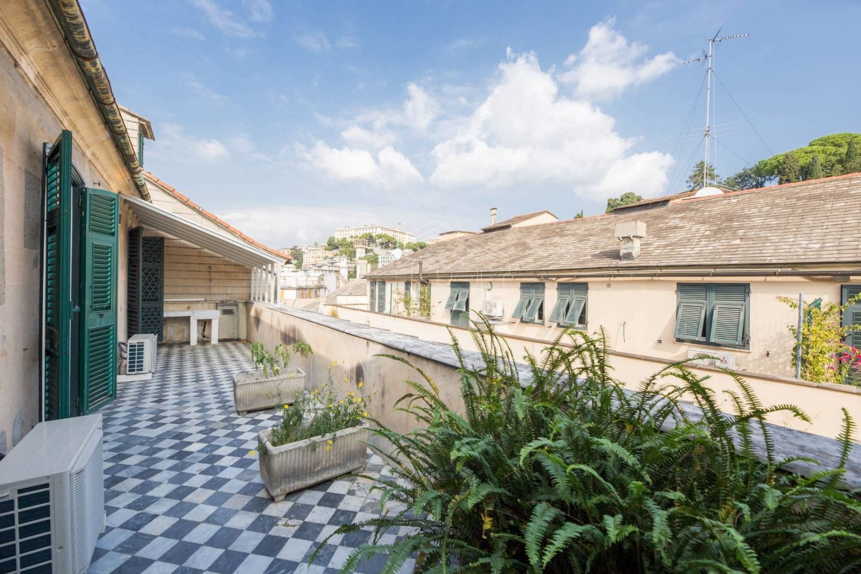 Appartamento, Salita Santa Caterina, Genova, Ge