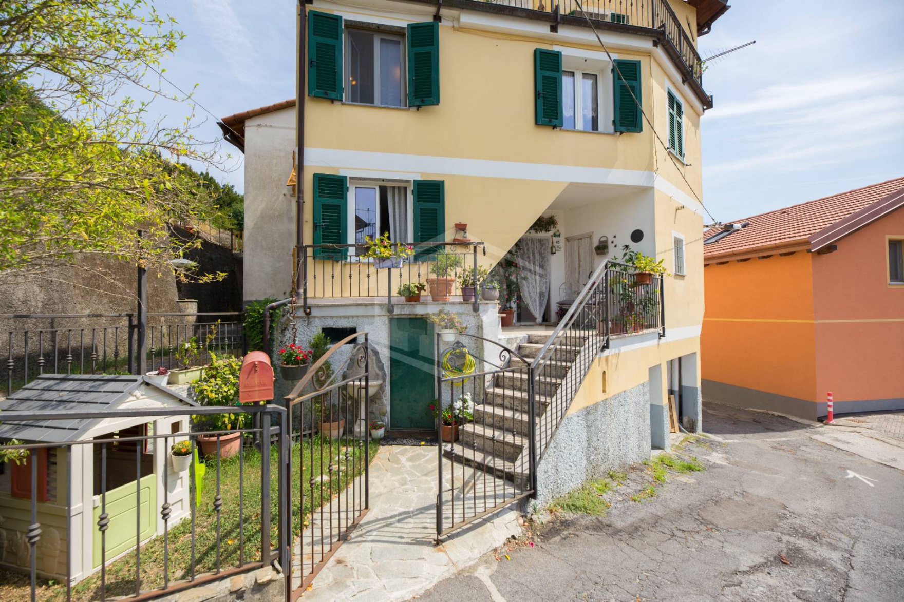 Casa semi-indipendente, Via San Pietro, Ceranesi, GE