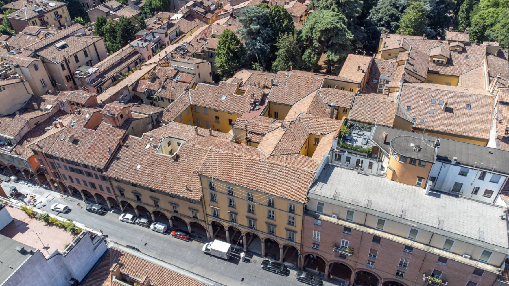 Appartamento di pregio con cortile privato in Strada Maggiore, Bologna (BO)