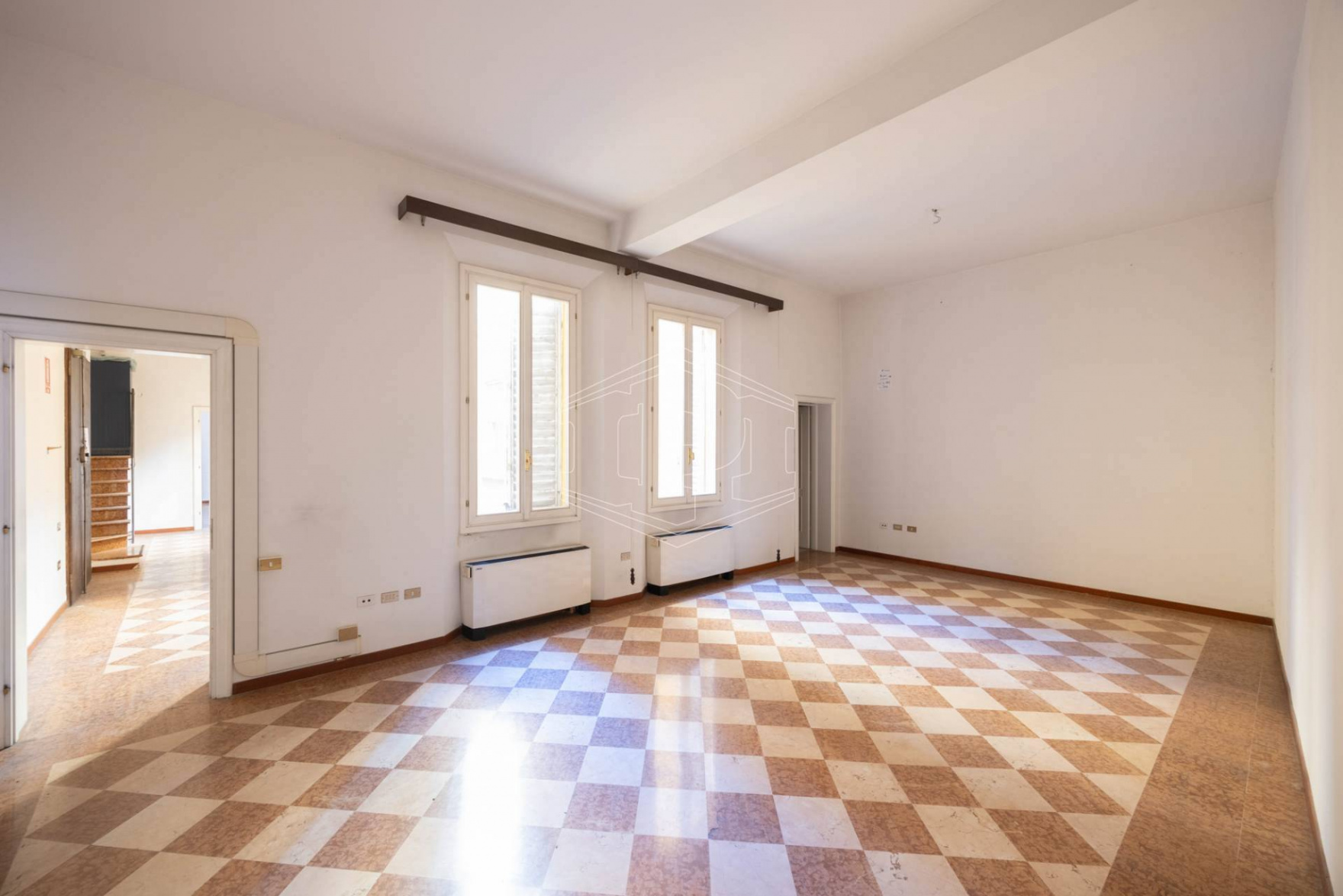 Ampio Trilocale di pregio in Strada Maggiore, Bologna (BO)