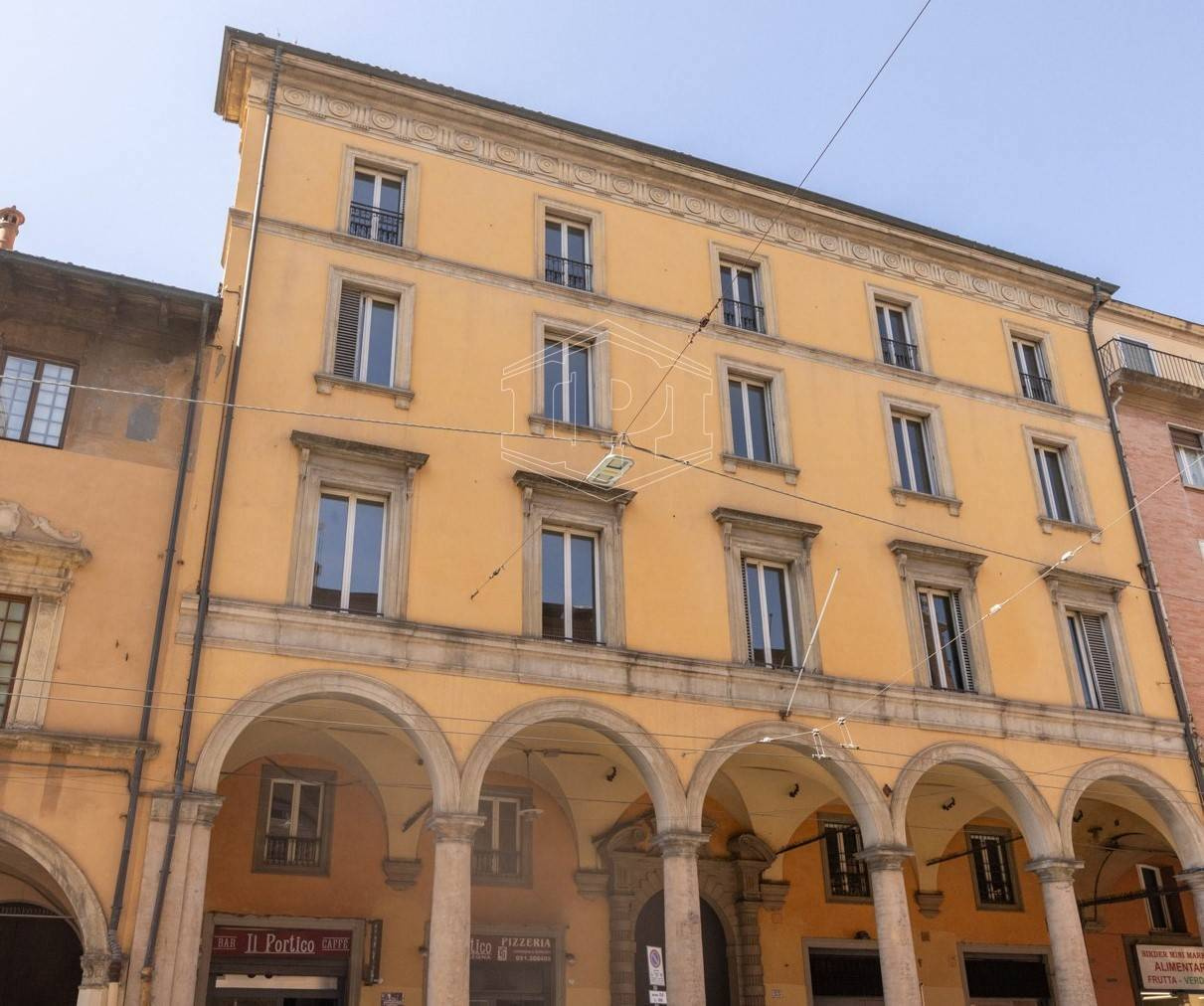 Appartamento di pregio in Strada Maggiore, Bologna (BO)