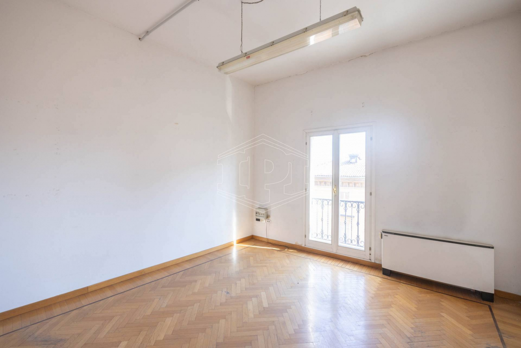 Ampio Trilocale di pregio in Strada Maggiore, Bologna (BO)