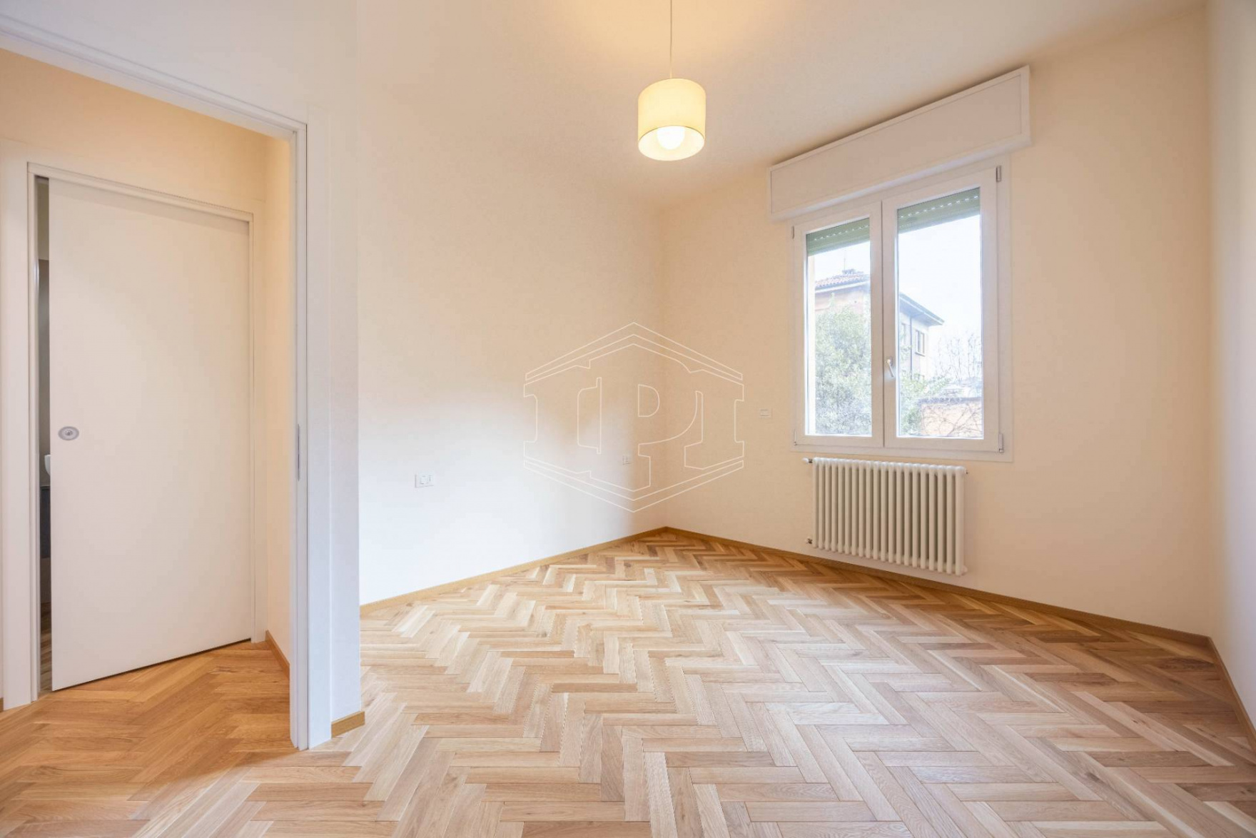 Monolocale pari al nuovo in Centro, Via Milazzo, Bologna (BO)