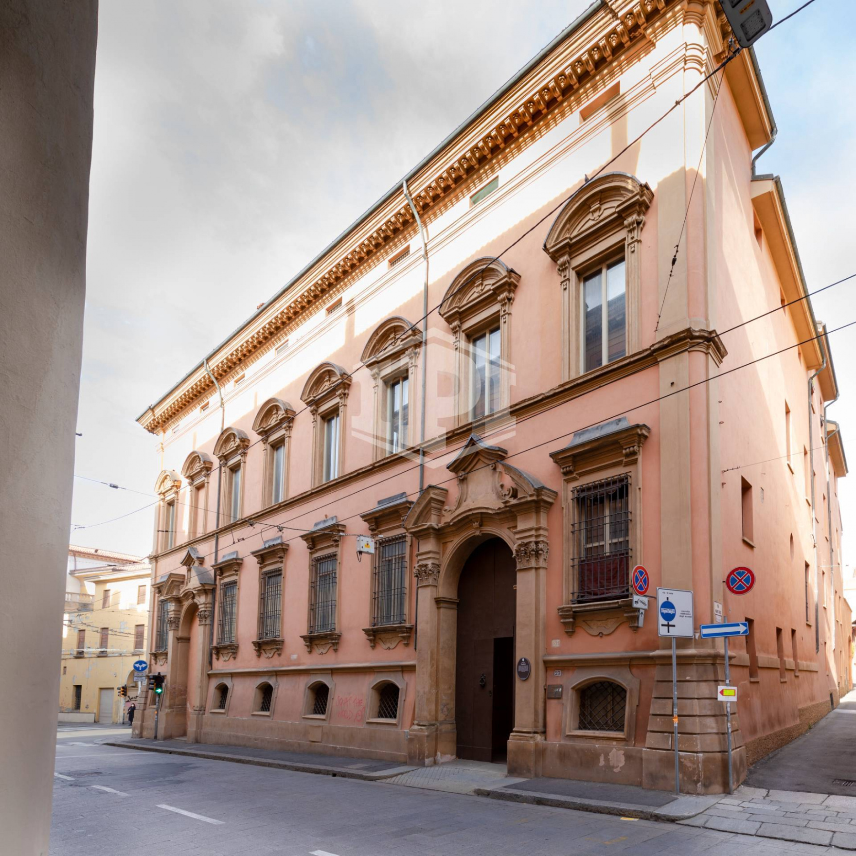 Appartamento di pregio in pieno Centro, Via Barberia, Bologna (BO)