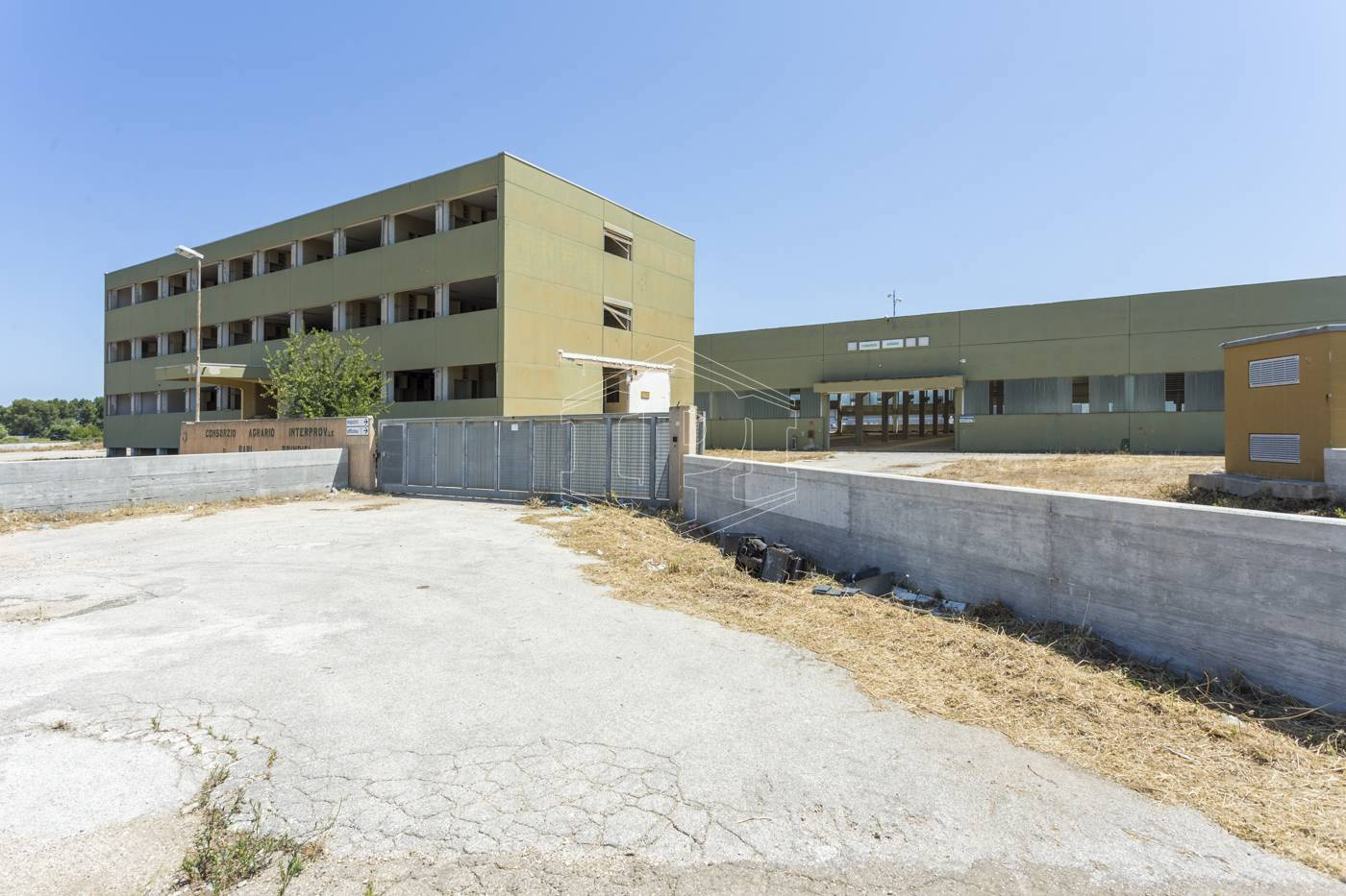 Capannone in Via delle Violette - Modugno Z.I (BA)