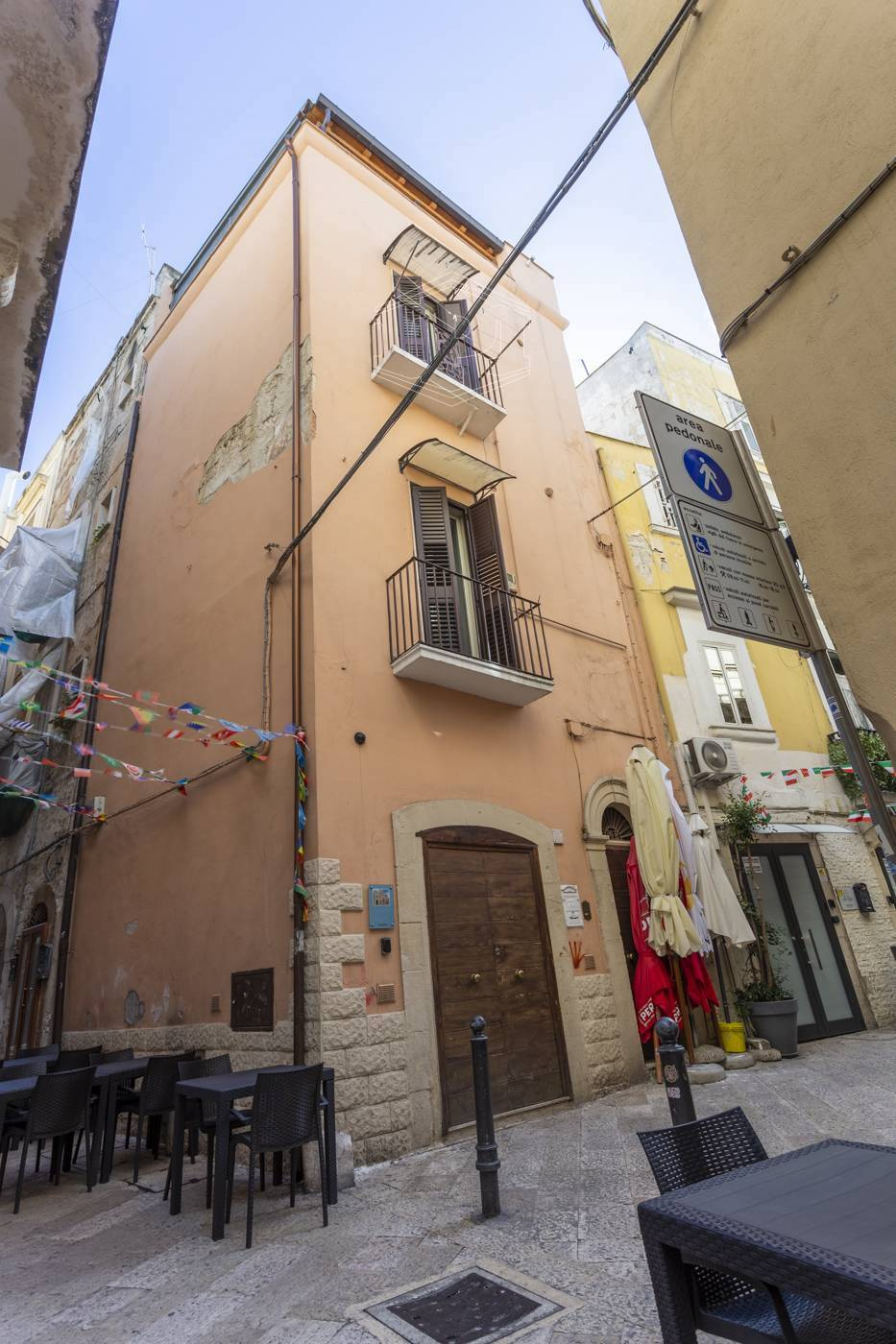 Intera Palazzina sita in Strada Arco Della Neve 10 - Bari (BA)