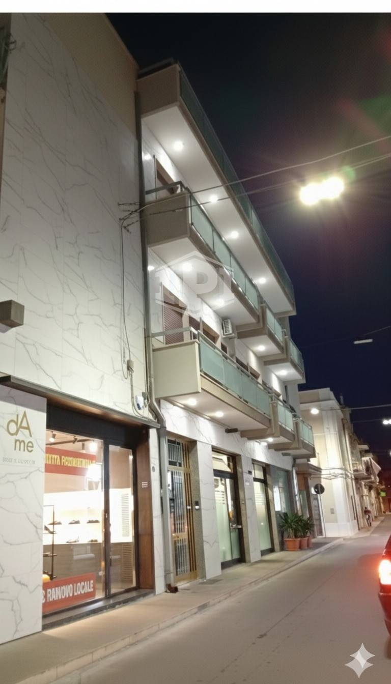 Locale commerciale sito in Via Capitano Sauro 2 - Noicattaro (BA)