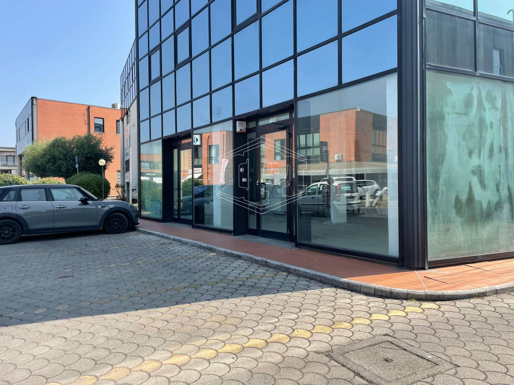Negozio in Via Giosuè Carducci - San Giuliano Terme (PI)