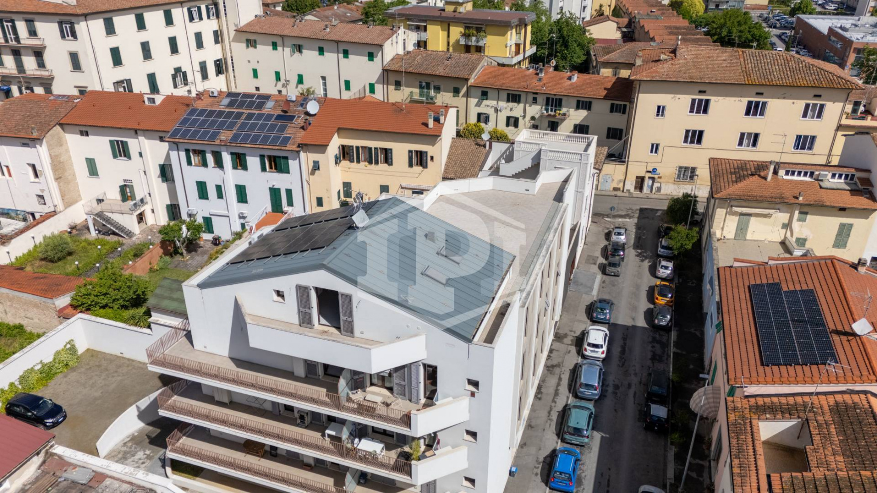 Attico di Lusso con Terrazza Panoramica - Empoli (Fi)