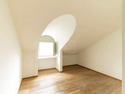 Quadrilocale  in Piazza Carlo Felice (TO) - Palazzo Lagrange Piano 4°