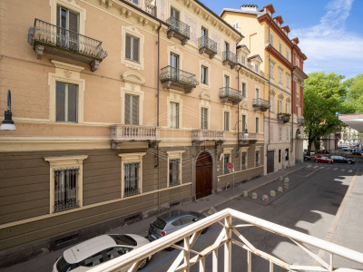 Trilocale arredato in Via Del Carmine (TO)