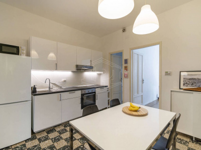 Trilocale arredato in Via Del Carmine (TO)