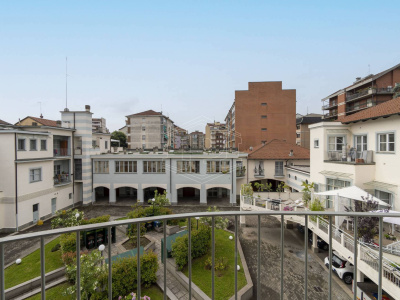 Pentalocale bilivello in Via Fidia (TO)