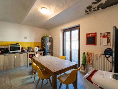 Casa semindipendente in Via Vittorio Veneto, Riva presso Chieri (TO)